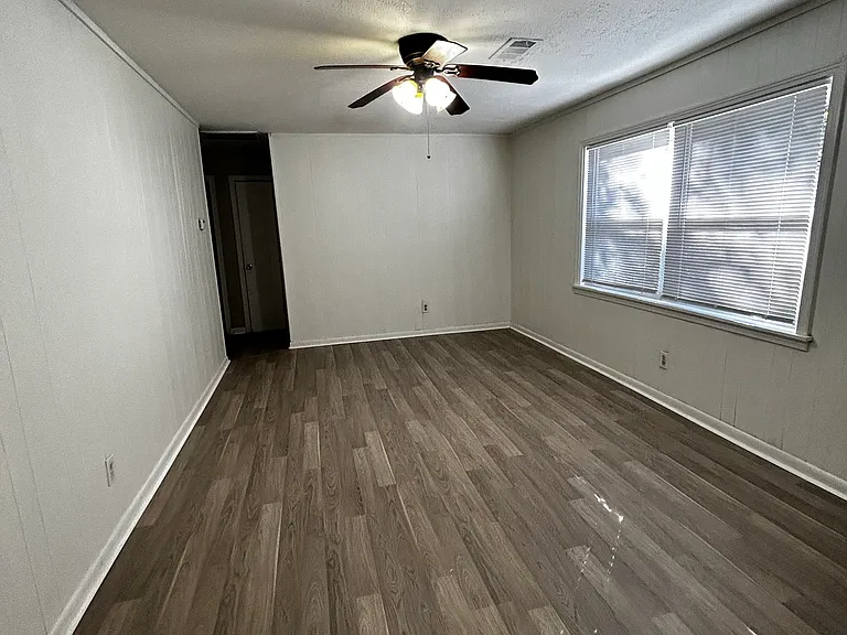 3619 Holt St — Photo 4