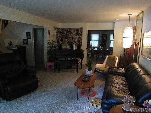 4th image of 74 Erick Ave