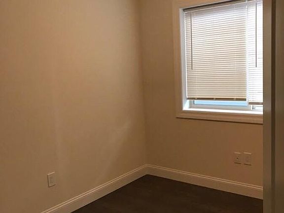 5th image of 47 Sideview Ave #1