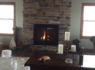 1808 Kettle Ct, East Troy, WI 53120