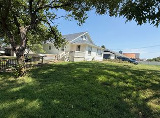 538 E Prairie St, Olathe, KS 66061