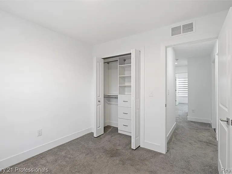 2917 Summers Pl — Photo 28