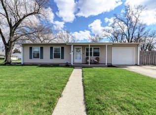 211 Belmont Dr, Romeoville, IL 60446