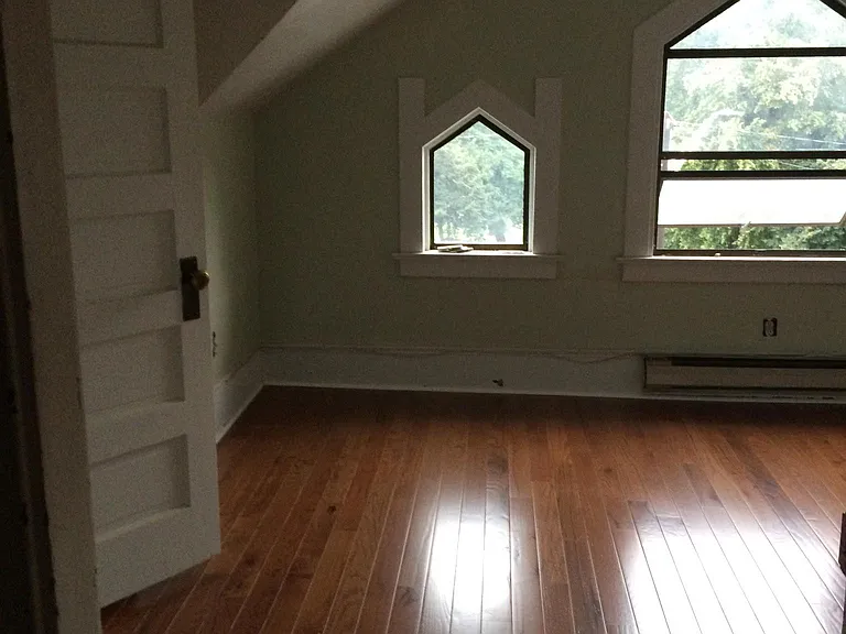 5800 15th Ave NE #6 — Photo 4