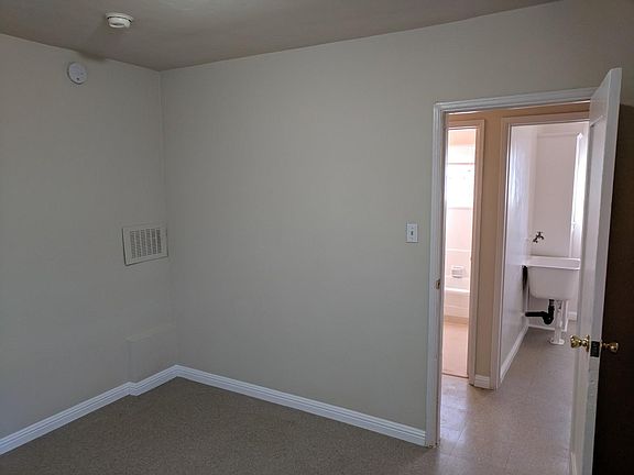 2nd image of 1040 W 105th St #1038.5