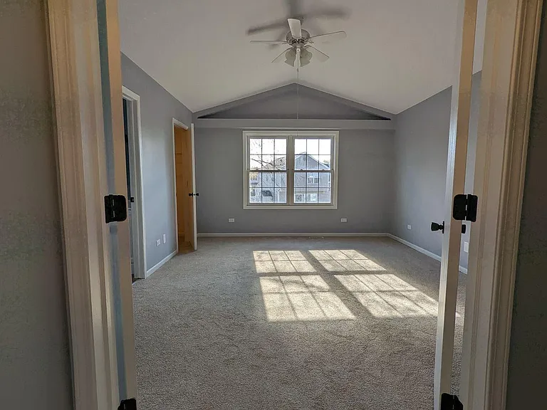 545 Monarch Dr — Photo 9