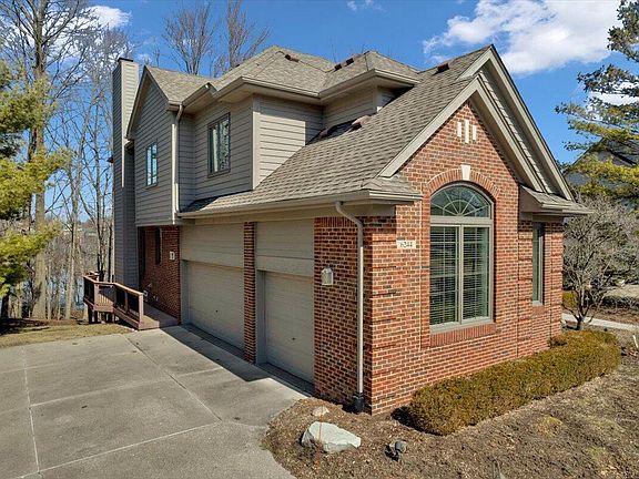 3rd image of 6244 Branford Dr