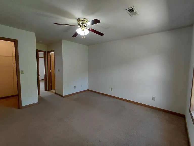 1825 Vichy Rd — Photo 6