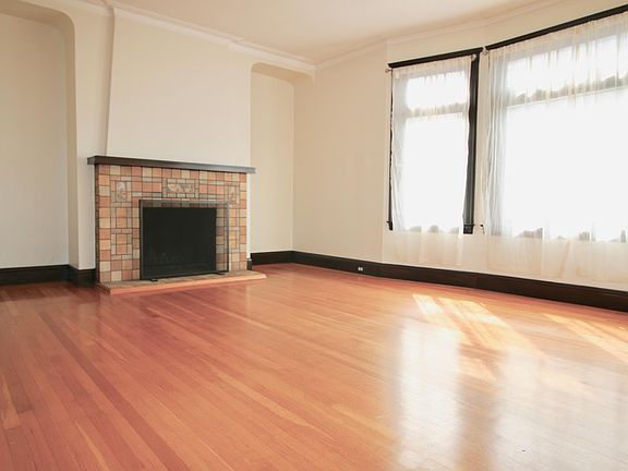 3rd image of 884 31st Ave