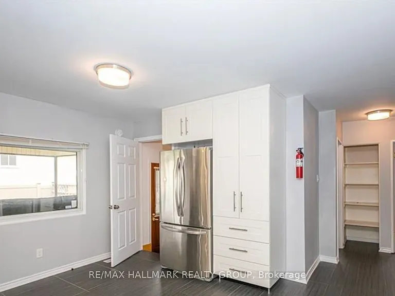 1387 Sault St #A — Photo 9