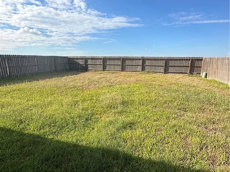 1226 Thames Chase Dr — Photo 13