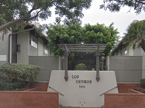 3rd image of 5951 Canterbury Dr Unit 23