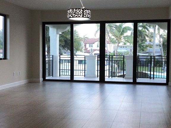 2nd image of 1532 SE 12th St #201
