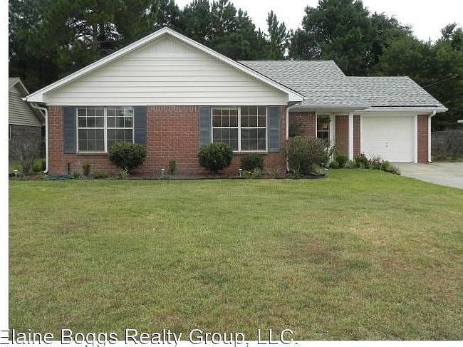 1st image of 708 Edgewood Ct