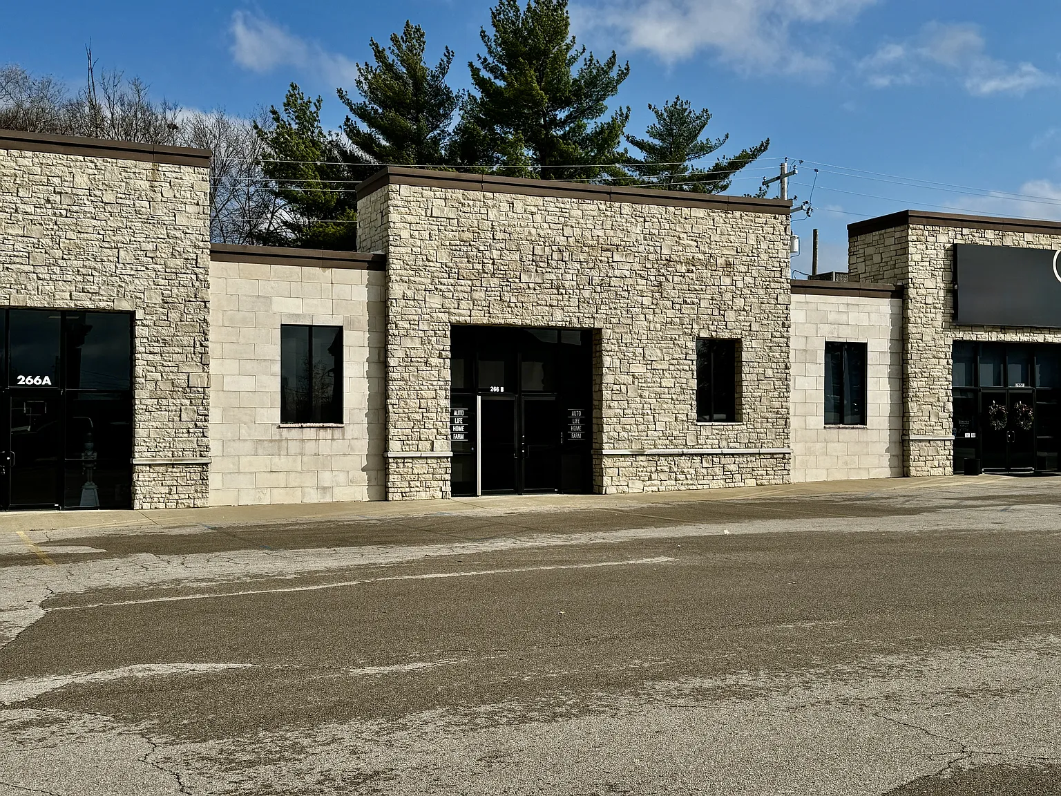 266 South Jefferson Avenue - B — Photo 2