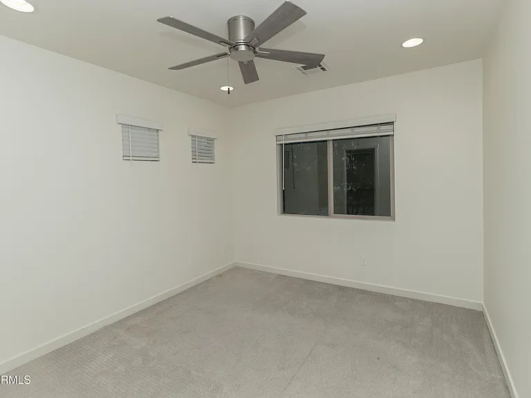 6018 W Hartford Ct — Photo 27