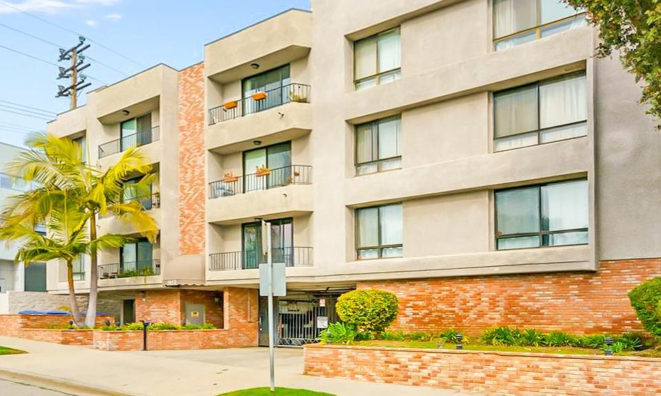 1st image of 1812 Overland Ave APT 103