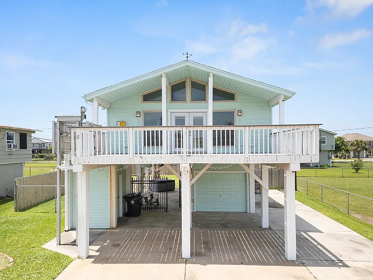 4014 Kent Dr — Photo 1