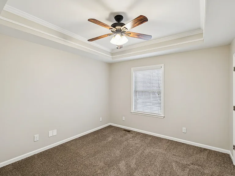 Davenport Condominiums — Photo 9