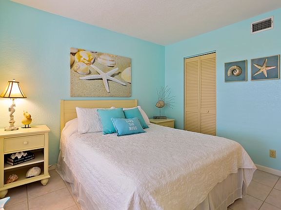 4th image of 5701 Bahia Del Mar Cir APT 405