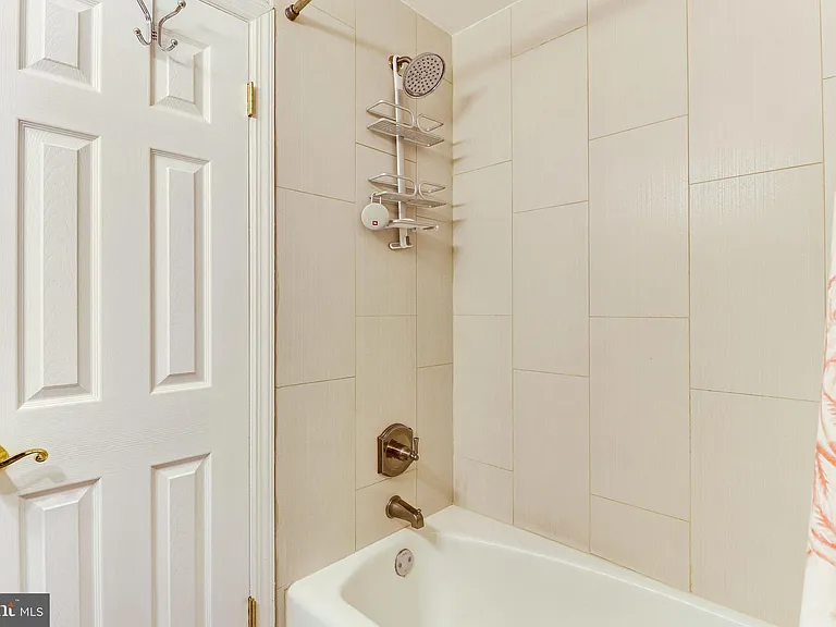 6519 Engel Dr — Photo 48