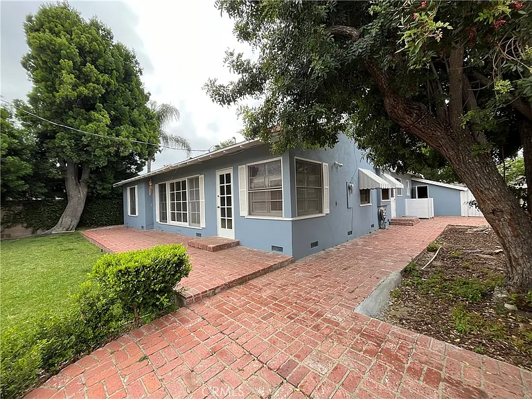 22607 Collins St — Photo 14