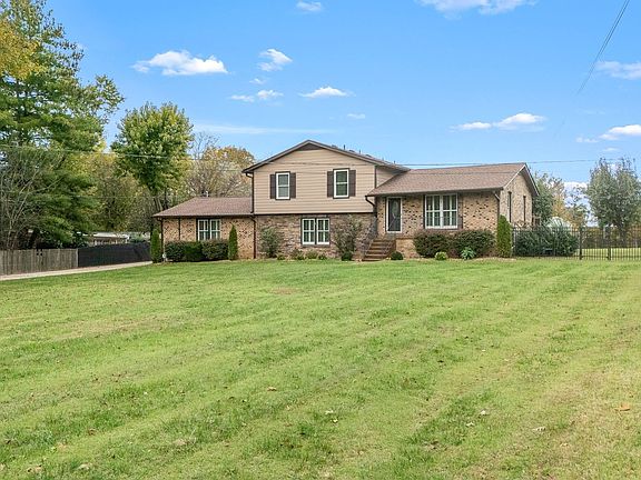 4th image of 6580 Burkitt Rd