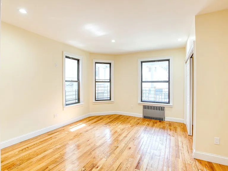 180 Willow St #1 — Photo 7