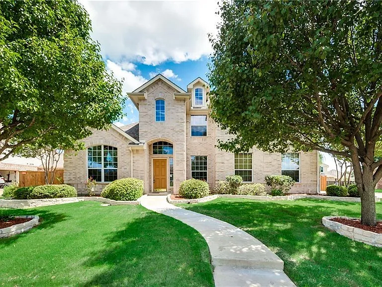 434 Teagarden Ct — Photo 5