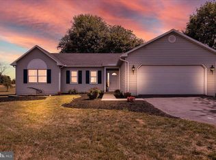 549 Stone Rd, Mohrsville, PA 19541