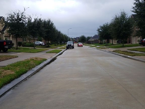 4th image of 2827 Driftwood Bend Dr