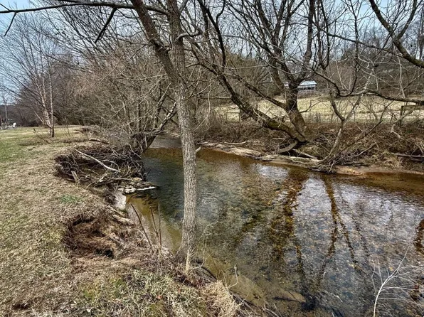 118 Mountain Meadows Dr, Morganton, GA 30560