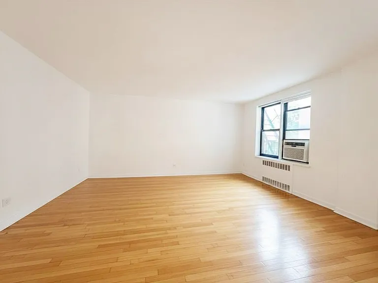 1119 Ocean Pkwy #3G — Photo 7