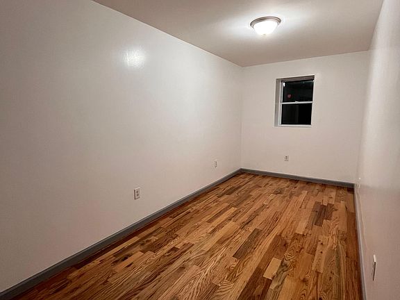 5th image of 281 Forrest St #1A