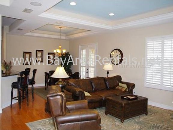 3rd image of 322 N Hesperides St