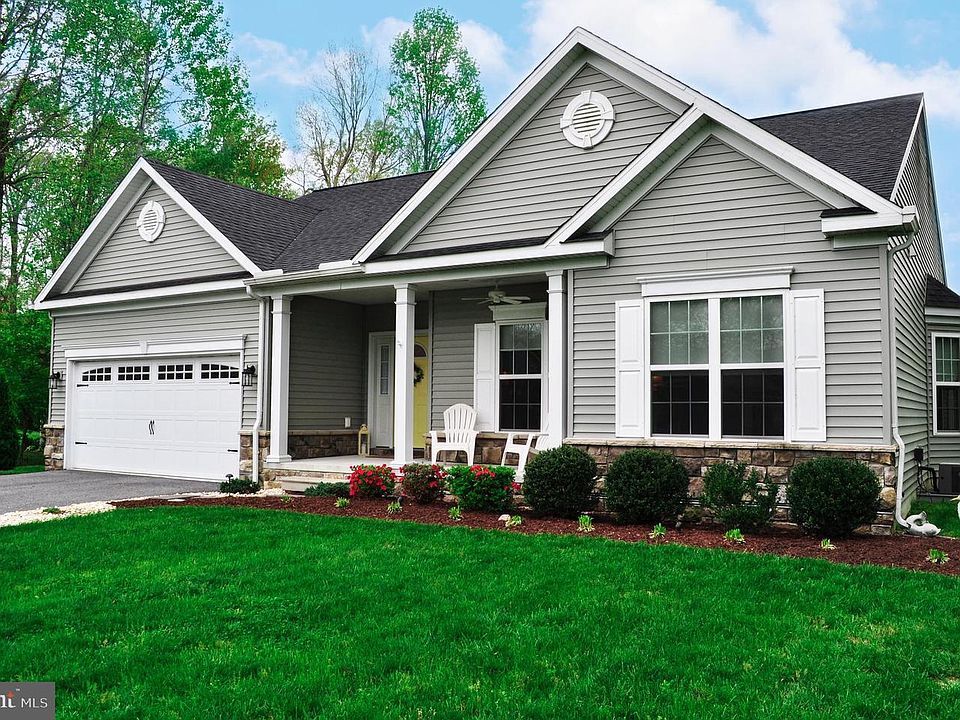 1st image of 69 Gardenia Blvd