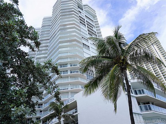 4th image of 16485 Collins Ave APT 1735