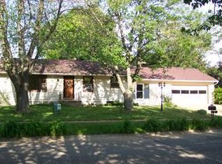 105 Stevens St, Mason, MI 48854