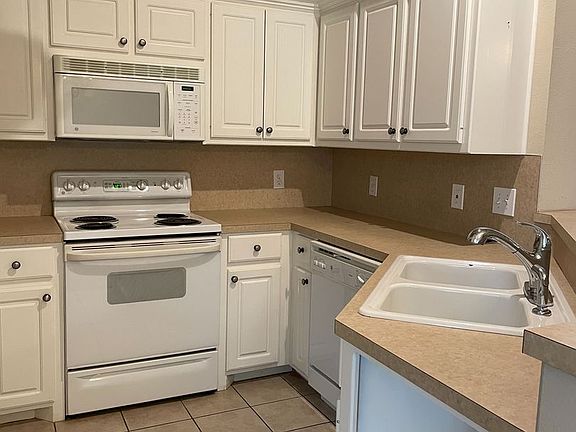 5th image of 2226 97th St