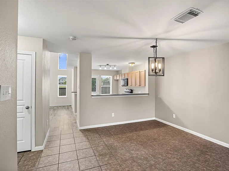 1651 Grable Cove Ln — Photo 7