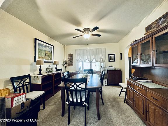 3rd image of 19 Leuder St