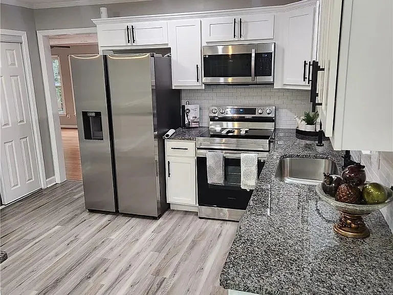6205 Gambrill Ct — Photo 4