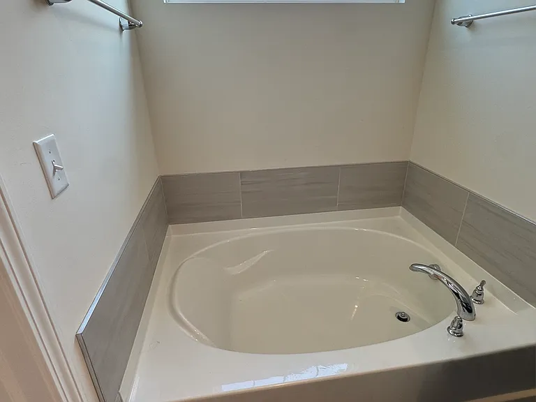 6211 Sandbelt Dr — Photo 16