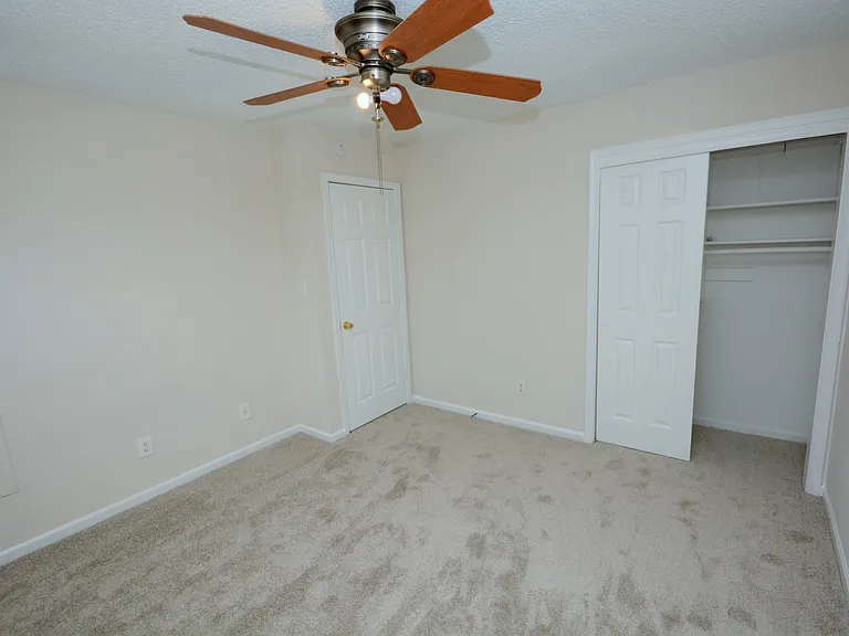 1217 Reardon Cir — Photo 25