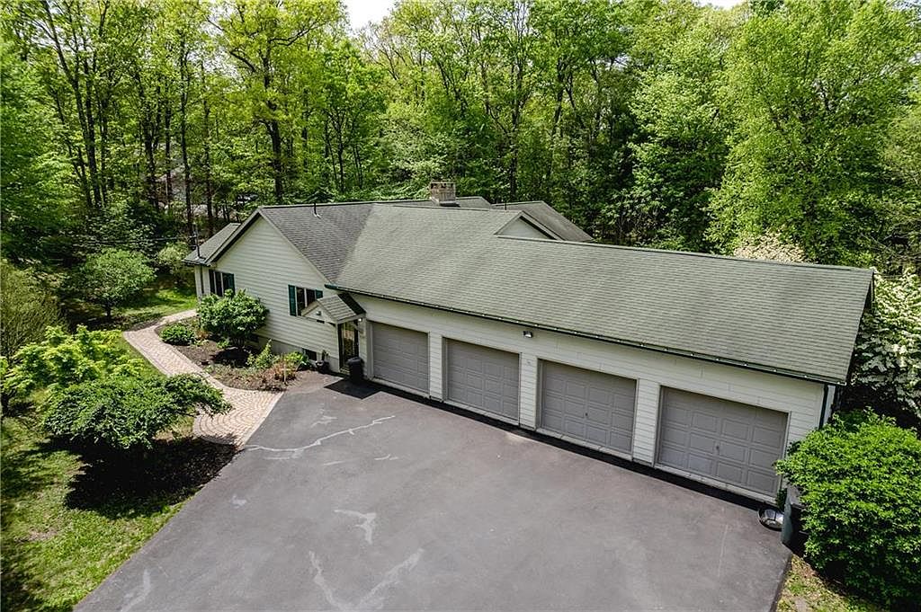 1065 Church Rd, Palmerton, PA 18071 Zillow