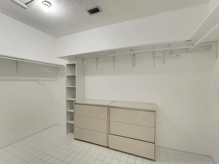 13679 Date Palm Ct #B — Photo 26