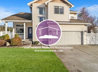 1099 NW Redwing Dr, Oak Harbor, WA 98277