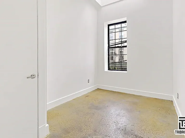 771 Lexington Ave #1L — Photo 4