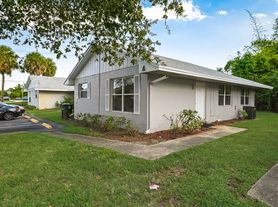 Fall Ridge Apartments