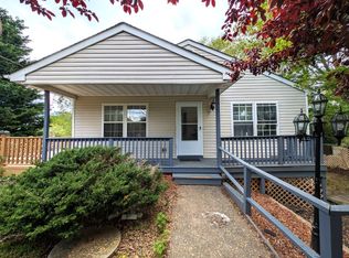 64 Locust Dr, Mastic Beach, NY 11951